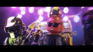 Сцена с песней Get Lucky из фильма «По кусочкам» (2024) в HD качестве.