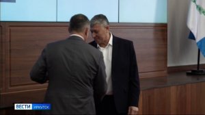 Губернатор Игорь Кобзев наградил отличивших соцработников Иркутской области