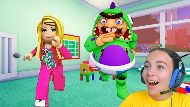 ПОБЕГ ОТ СУМАСШЕДШЕГО МАЛЫША в ROBLOX! смотреть онлайн