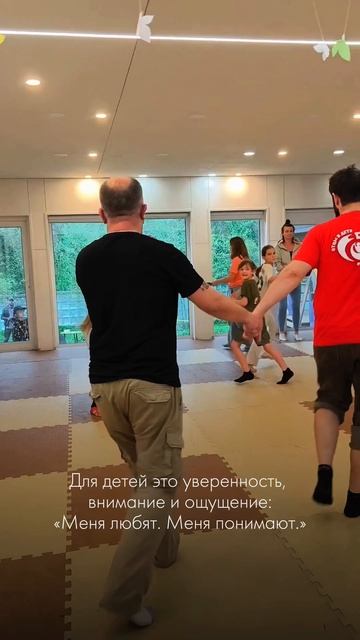 Ребенок не отпускает вас, все время на вас висит и требует внимания?