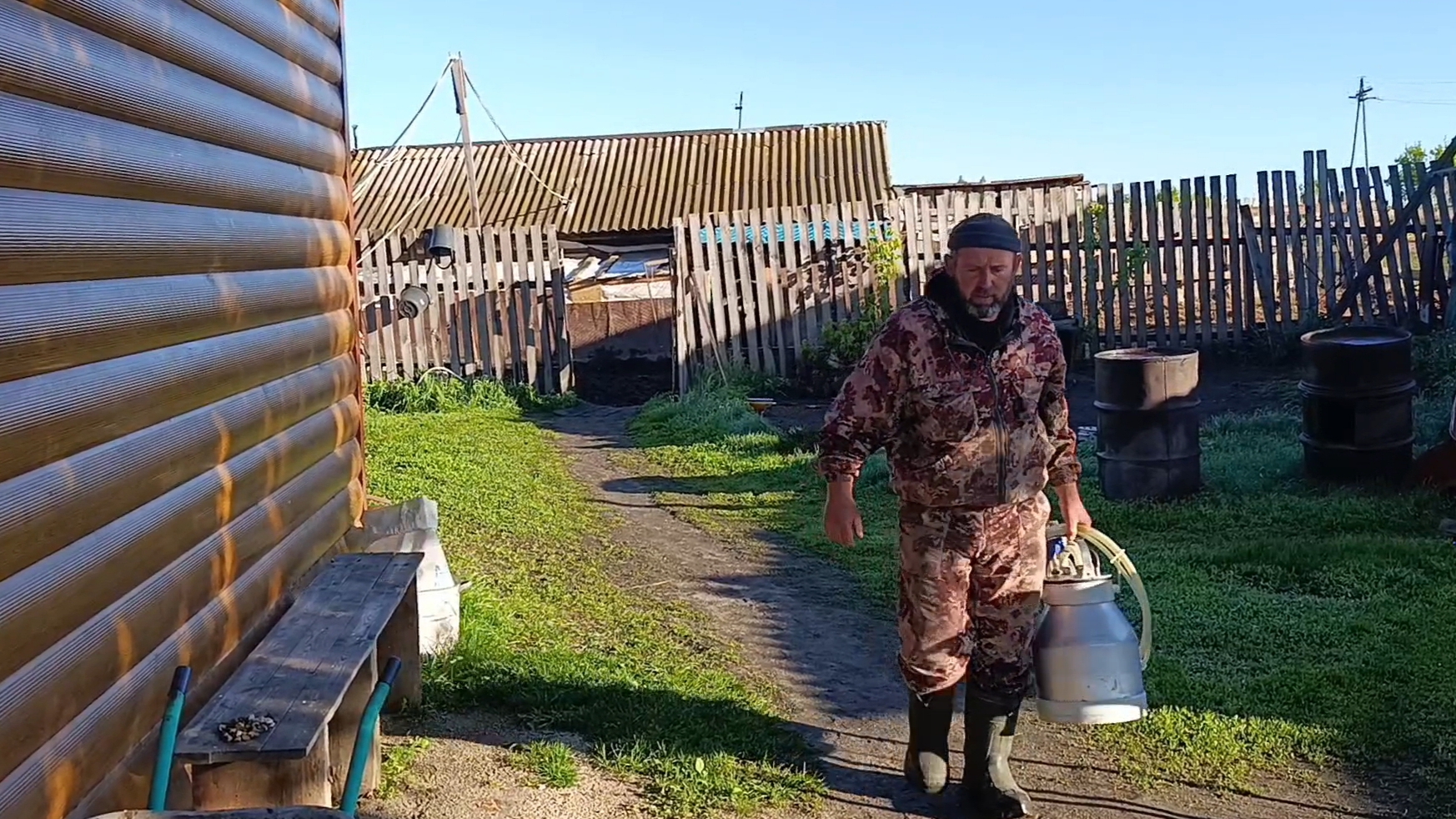 Утро на хозяйстве/Плюс один бычок и Вакцинация от ящура смотреть онлайн