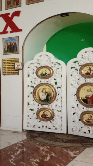 Божественная служба в храме Святой Троицы