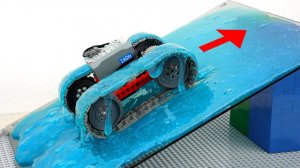 Автомобиль LEGO Technic ПОДНИМАЙТЕСЬ по скользкому склону, покрытому слизью — ЭПИЧНОЕ восхождение ил