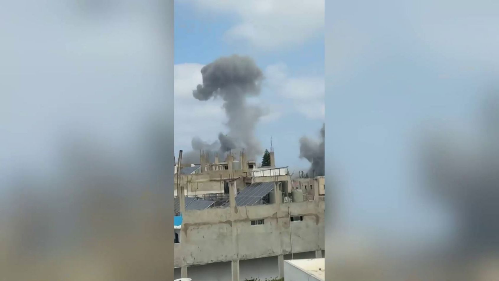 جنوب لبنان.. الجيش الإسرائيلي يستهدف مدينة صور смотреть онлайн