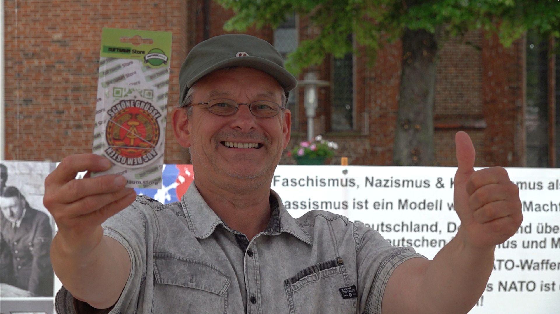 Liebesgrüße Aus Dem Osten! Neue_DDR