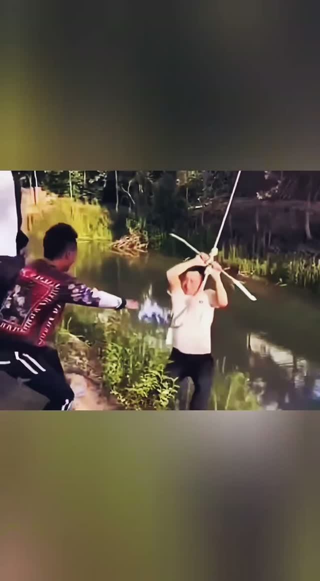 Надёжные друзья...☝️🤣 смотреть онлайн
