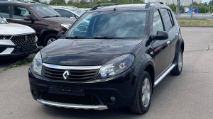 RENAULT  SANDERO (2012)