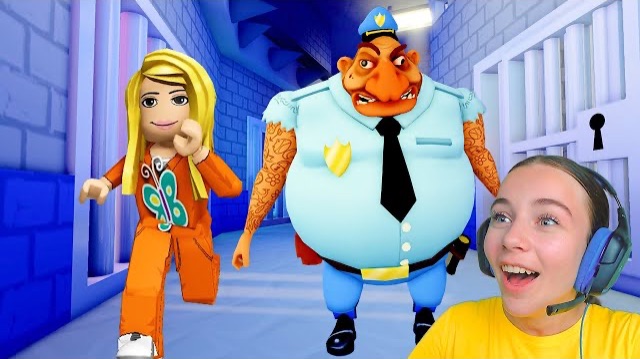 ПОБЕГ ИЗ САМОЙ ОХРАНЯЕМОЙ ТЮРЬМЫ в ROBLOX! смотреть онлайн