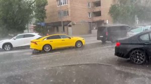 Ливень накрыл Москву