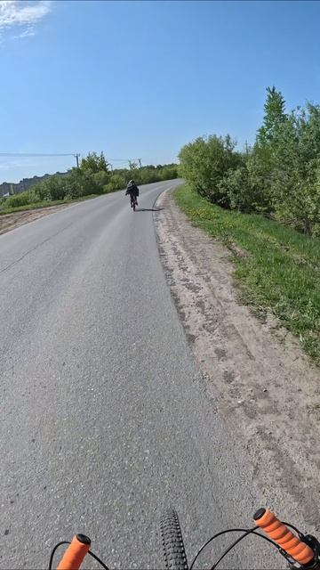 Догоню ли я пацана? Да вы угараете что ли?! Догоню, конечно! #велопоездка #велосипед #Тюмень