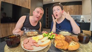 Мукбанг кто то за нами СЛЕДИТ! Нас НАШЛИ хейтеры? Приняли ВАЖНОЕ РЕШЕНИЕ! Семейный обед в Питере