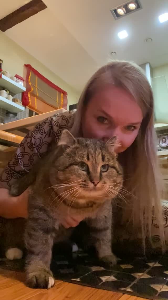 Это я с Барсиком во вторую зиму нашего знакомства