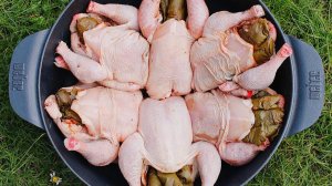 Цыплята заправленные толмой и приготовленные в казане на костре