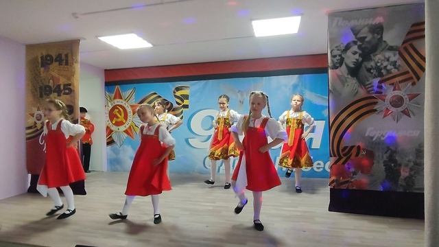 "Комарики", Исполняет: Младшая группа хореографического кружка "Весёлый каблучок", 9лет