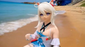 Кигуруми-косплэй Kiana Kaslana из Honkai: Star Rail.
