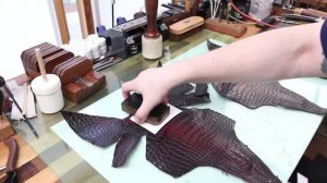 Изготовление картхолдера из кожи аллигатора