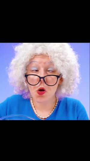 бабушка потеряла очки