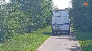Оперативные службы работают на месте взрыва автомобиля в Балашихе