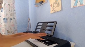 Сыграл музыку из всех частей гренни