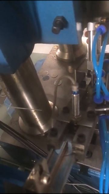 Пробивной пресс с ЧПУ JB04-2T V3