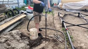 Пробурили 24 метра и добыли воду