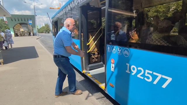 сборник!!!! транспорт около метро Строгино смотреть онлайн