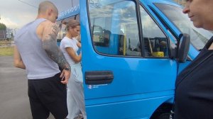 автобус ЛиАЗ 5292 борт 190407 маршрут 687 и маршрутка Mercedes Benz Спринтер борт 192146 №1358