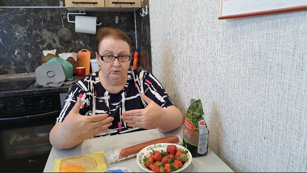 Манник удался. Простой и быстрый завтрак. Дача с урожаем и проблемами. Покупки. смотреть онлайн