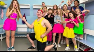 🍿 КАМИЛЬ ГОТОВИТ ПОДАРОК СВОЕЙ ДЕВУШКЕ!!! СВАДЬБА В КАМПУСЕ! НЕВЕСТА В УЖАСЕ!