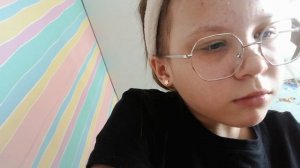 Фиолетово розовый браслетик из бусинок