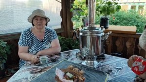 Поработали, теперь травяной чай) Самовар растопили)