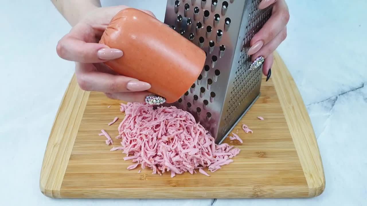 Just grate the sausage! You will be pleasantly surprised Yummy for breakfast смотреть онлайн