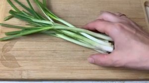 Просто натрите 1 кабачок 1 картофелину и добавьте яйца Так вкусно что я готовлю часто летом