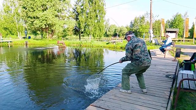 Фореливая рыбалка РК "Фишка Петряиха" смотреть онлайн