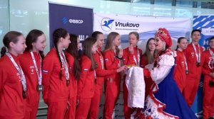 Российские синхронистки-юниоры с триумфом вернулись в Москву из Люксембурга