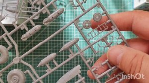 №300 Обзор модели самолёта De Havilland Mosquito B Mk.IV /PR Mk.IV Tamiya 1/48