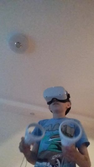р
