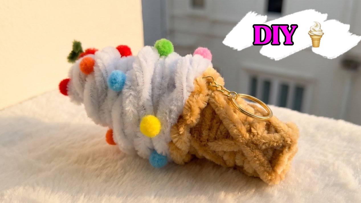 Милый брелок мороженого 🍦 из пушистой проволоки 🍦