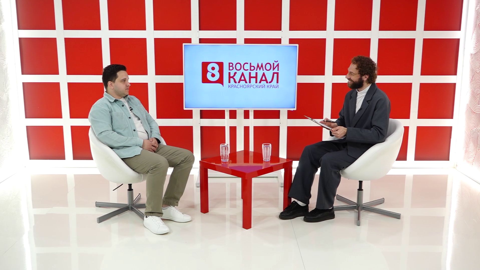 Интервью на 8 канале. Артур Лукава, Александр Гладкий. смотреть онлайн