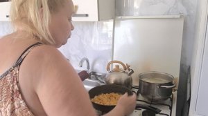 Приготовила обед. 🥘 Привезли вкусняшку🍓🍓🍓