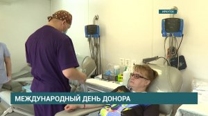 Сдаем кровь! На площади у Дворца спорта прошла акция, посвященная Всемирному дню донора крови