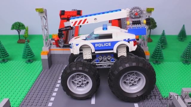 ЛЕГО ЭКСПЕРИМЕНТЫ! 🚨 Полицейская Машина и Игрушечный Эвакуатор LEGO