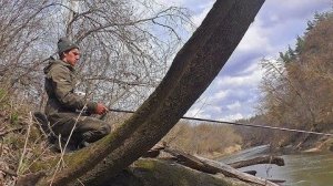 ЗАЛЕЗ В ДЕБРИ ГДЕ ОДНИ ЗМЕИ И ЗВЕРИ! Рыбалка на поплавок 2025.