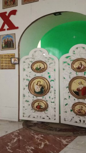 Божественная служба в храме Святой Троицы