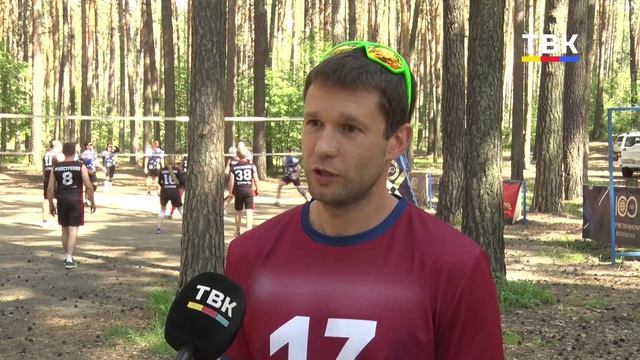 Мяч в игре: новые команды и старые фавориты сошлись на волейбольной площадке смотреть онлайн