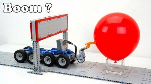 Бум#5 способов, как длинная машина LEGO разбивает гигантский воздушный шар #Умное Лего