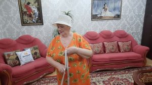 1000003698.          Купили мне новую   шляпу у нас тепло   хорошая погода