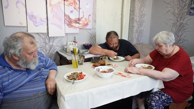 Знатный обед деревенских Вкусно кушаем ПОДВАЛ ИЛЬИЧА домашняя еда на пенсии смотреть онлайн