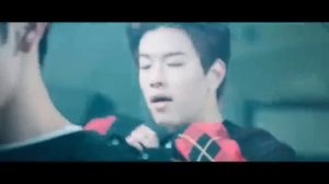 Stray Kids
District 9 M/V