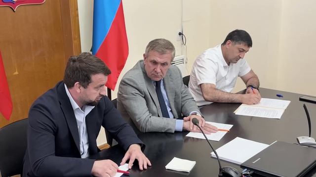 Уполномоченный по правам человека в РД Запир Алхасов провел выездной прием граждан